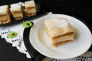 Foi cu mere si crema de vanilie