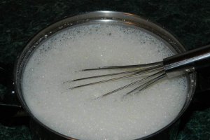 Tort cu crema de vanilie