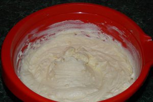 Tort cu crema de vanilie