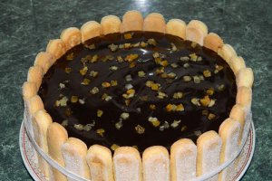Tort cu crema de vanilie