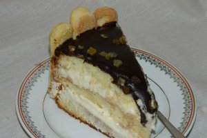 Tort cu crema de vanilie