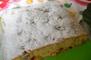 Prajitura cu fructe uscate