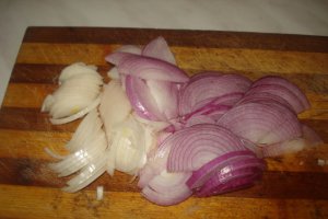 Salata cu macrou marinat