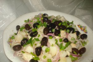 Salata cu macrou marinat