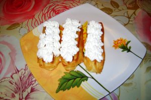 Eclere simple, reteta clasica si delicioasa pentru un desert savuros