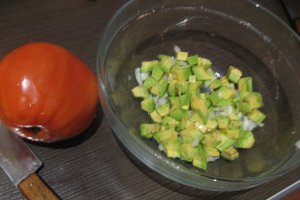 Salata de avocado cu grapefruit