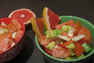 Salata de avocado cu grapefruit