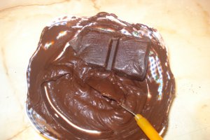 Tort de ciocolata cu visine
