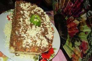 Tort " Semiluna " cu budinca de caramel si ciocolata