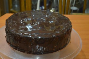 Tort cu mousse de fructe de padure