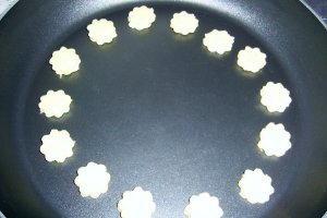 Biscuiti aromati la tigaie