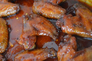 Aripioare de pui caramelizate