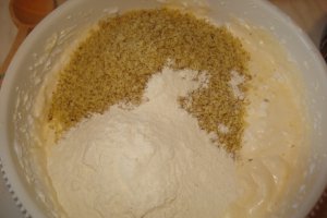 Tortulet cu doua creme