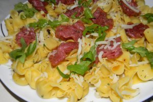 Sacchettini cu trufe, salam si rucola