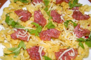 Sacchettini cu trufe, salam si rucola