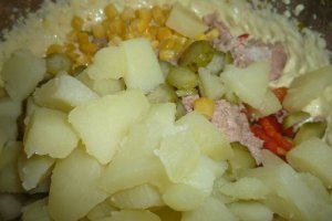 Salata de ton cu maioneza