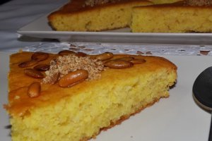 Revani, prajitura insiropata cu gris