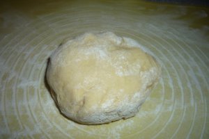 Cornulete fragede cu gem