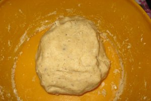 Biscuiti cu nuca si ciocolata