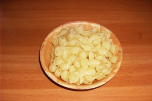 Paste cu branza, smantana si marar