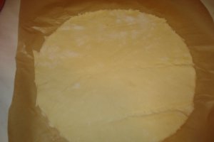 Placinta cu crema de branza si smantana