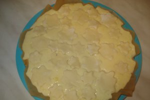 Placinta cu crema de branza si smantana