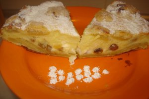 Placinta cu crema de branza si smantana