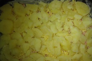 Cartofi gratinati