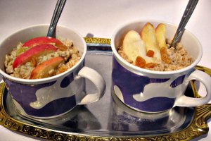 Fulgi de ovaz cu mere si scortisoara, la Multicooker