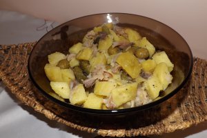 Salata de cartofi cu macrou afumat