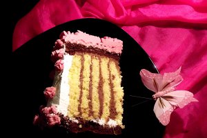 Tort spirală şi o dublă aniversare