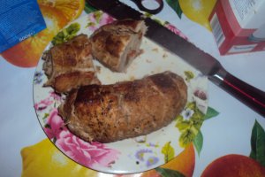Rulada de porc cu ardei gras si dovlecel