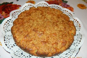 Prajitura cu mere si crusta de nuci
