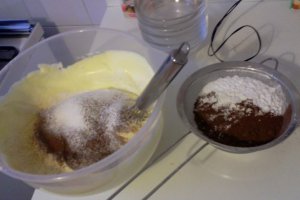 Tort cu ciocolata