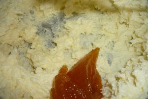 Prajitura cu miere si gem