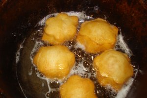 Gogosi pufoase si haioase