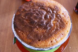 Tort cu frisca si mure