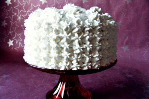 Tort cu frisca si mure