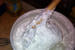 Prajitura Oana, cu crema caramel si nuca