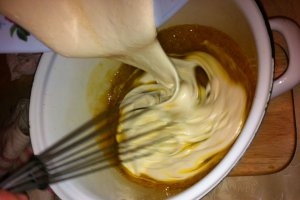 Prajitura Oana, cu crema caramel si nuca