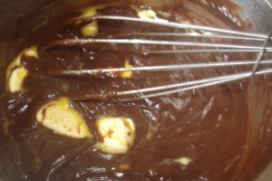 Budinca  de ciocolata cu gogosi