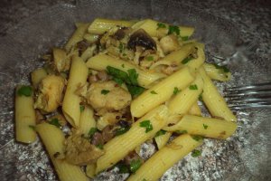Penne cu piept de pui si ciuperci