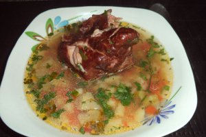 Ciorba de legume cu afumatura