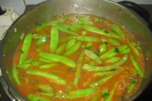 Fasole verde in sos de rosii
