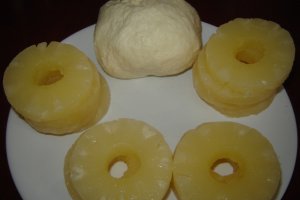 Crizanteme din ananas