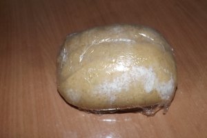 Tarta crumble cu mere si gutui