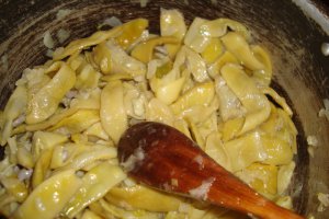 Fasole pastai cu marar si usturoi