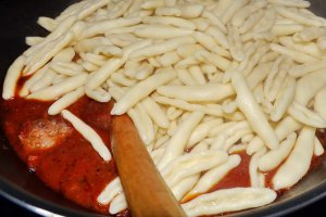 Spatzle cu amestec de mirodenii