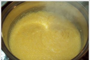 Mamaliguta cu sote de ciuperci