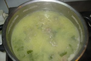 Supa de perisoare (giouvarlakia)